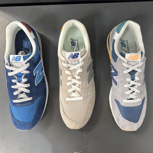996.JPG