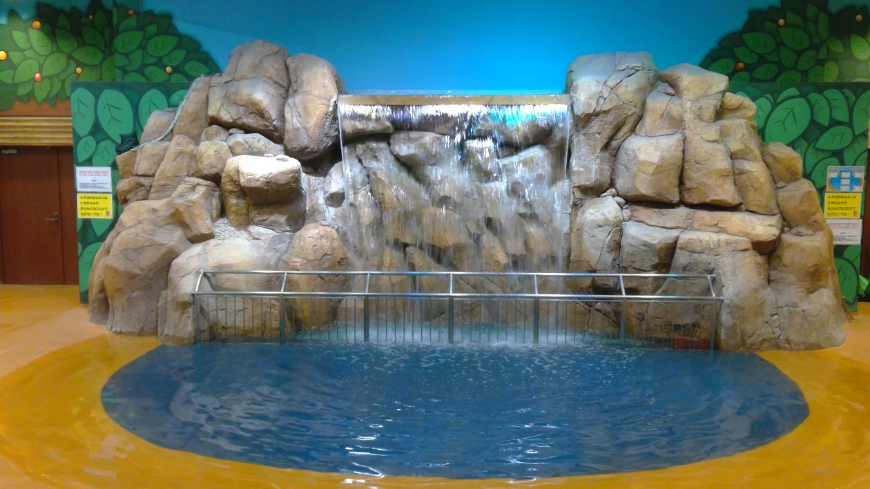 ２：ひみつの滝.jpg