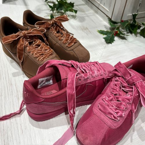 NIKE コルテッツ　ベロアリボン.JPG