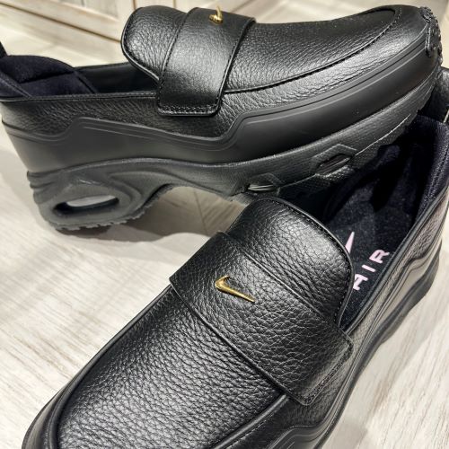 NIKE厚底ローファー.JPG