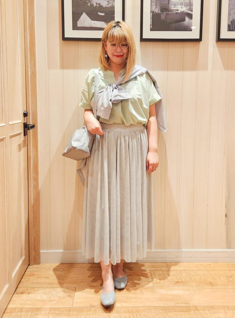 シューラルーのリネンシャツ