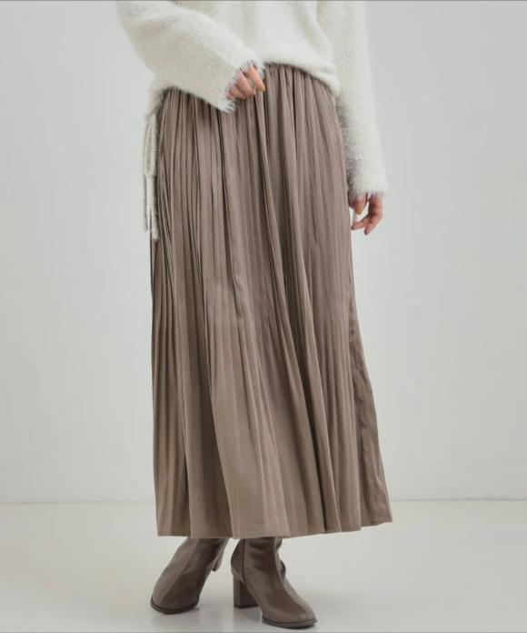 プリーツスカート