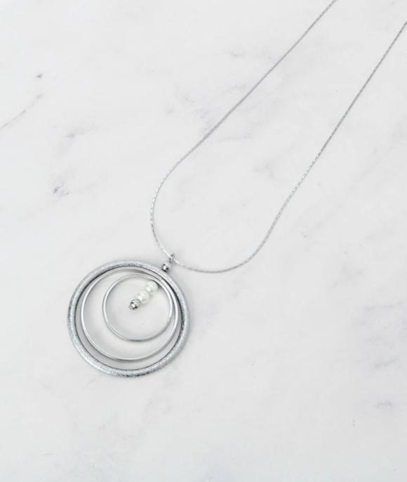 ざらざらサークル3連ネックレス