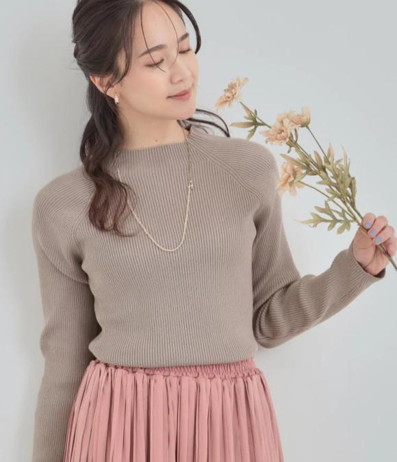 ちくちくしにくい リブハイネックやわらかニット