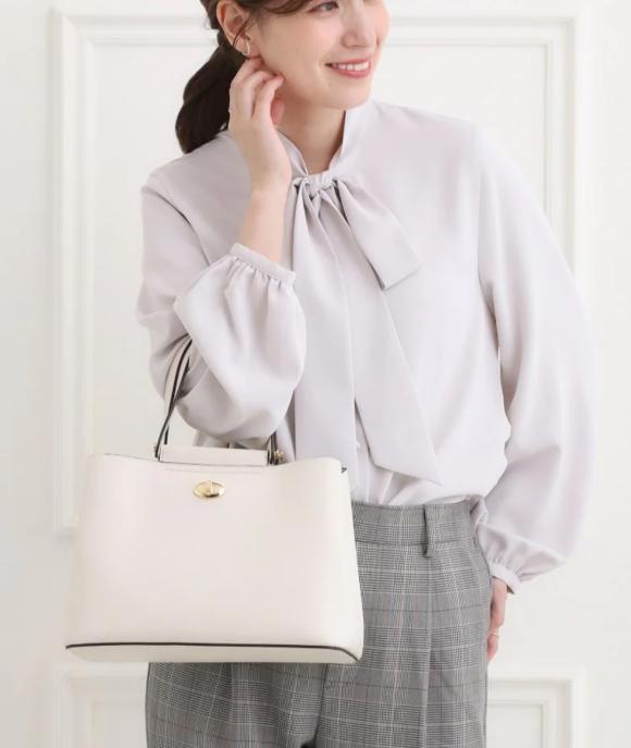 フロント金具トートバッグ