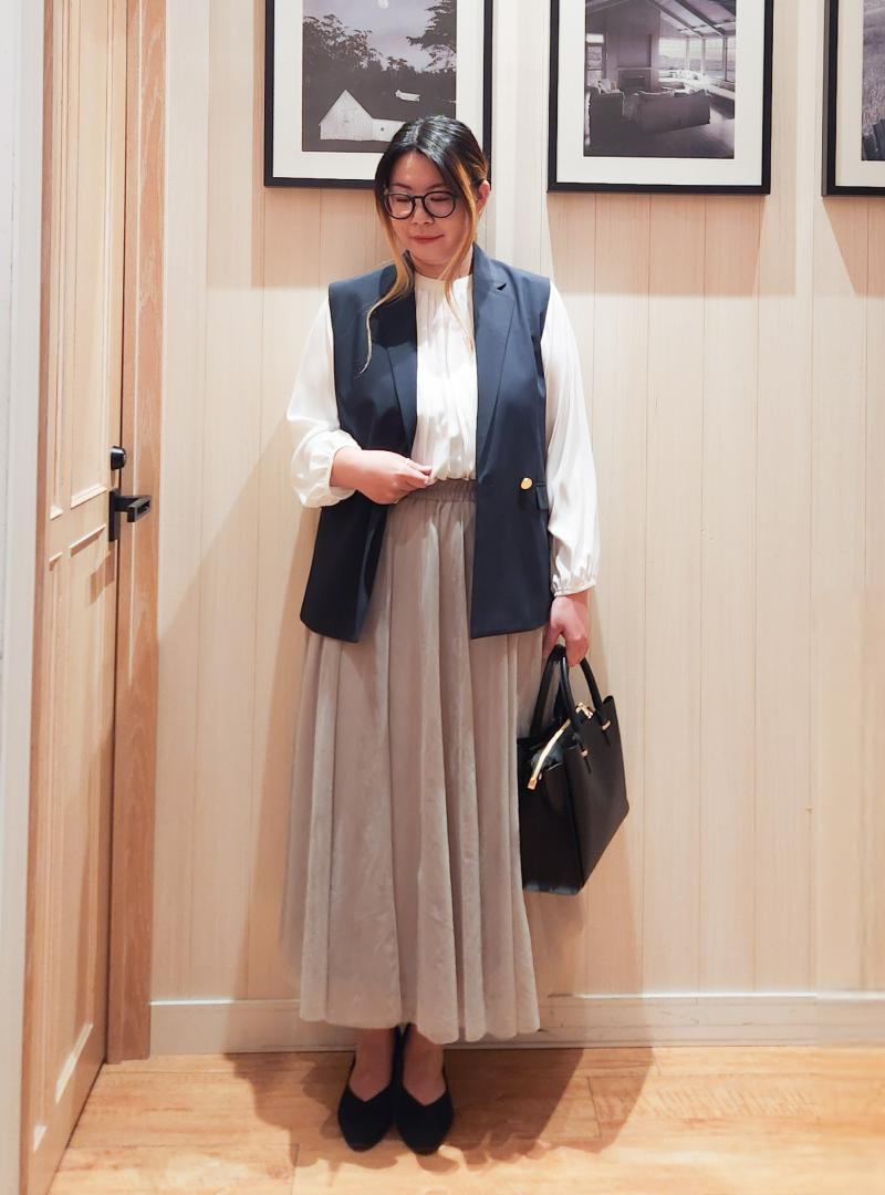 シューラルーのオフィスコーデ